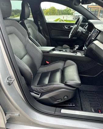 Volvo V60 cena 125800 przebieg: 98350, rok produkcji 2019 z Kalisz małe 92
